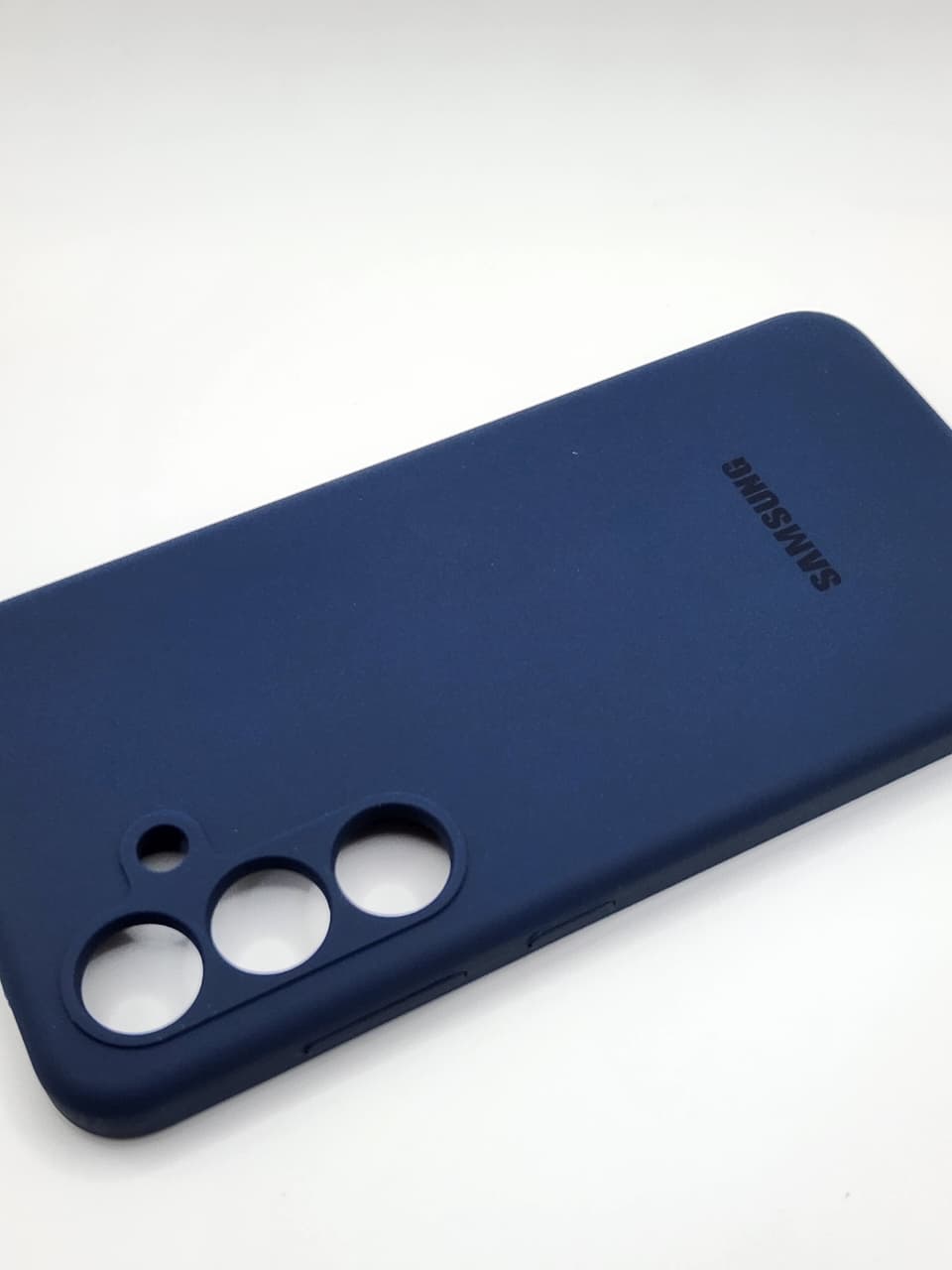 (بوشيط) سيليكون أصلي لهواتف سامسونج – حماية أنيقة ولمسة فاخرة SAMSUNG S24