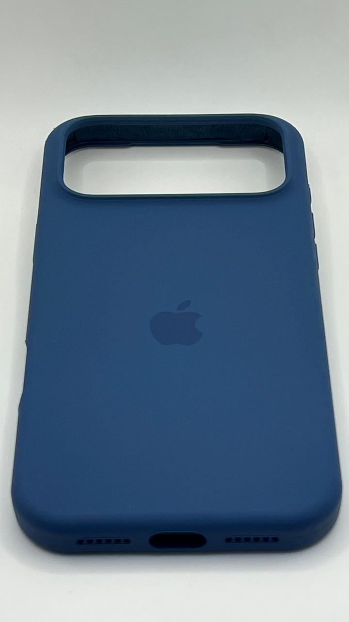 بوشيط سيليكون حماية أنيقة ولمسة ناعمة(IPHONE 17 PRO MAX)
