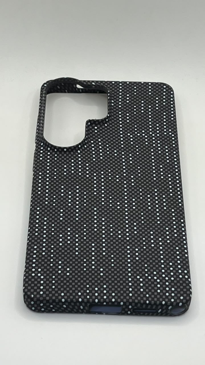 بوشيط كربون أنيق وخفيف الوزن حماية مثالية دون زيادة حجم الهاتف(SAMSUNG S26 ULTRA)