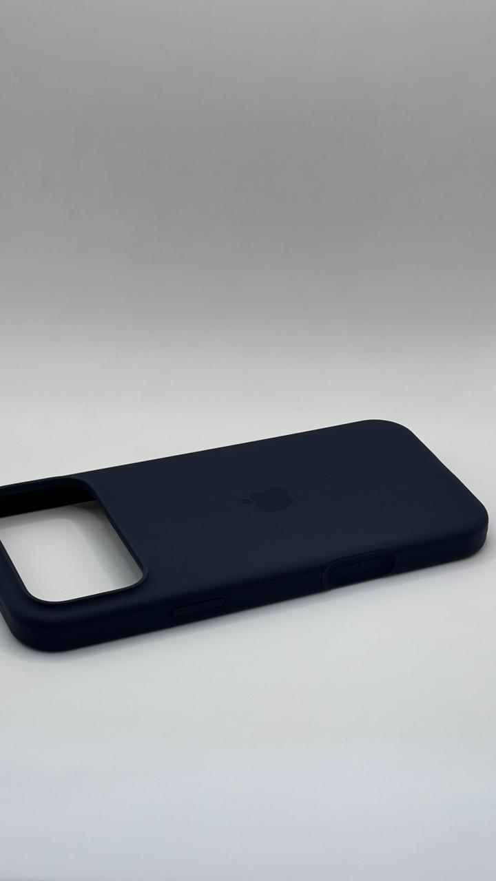 بوشيط سيليكون حماية أنيقة ولمسة ناعمة(IPHONE 17 PRO MAX)