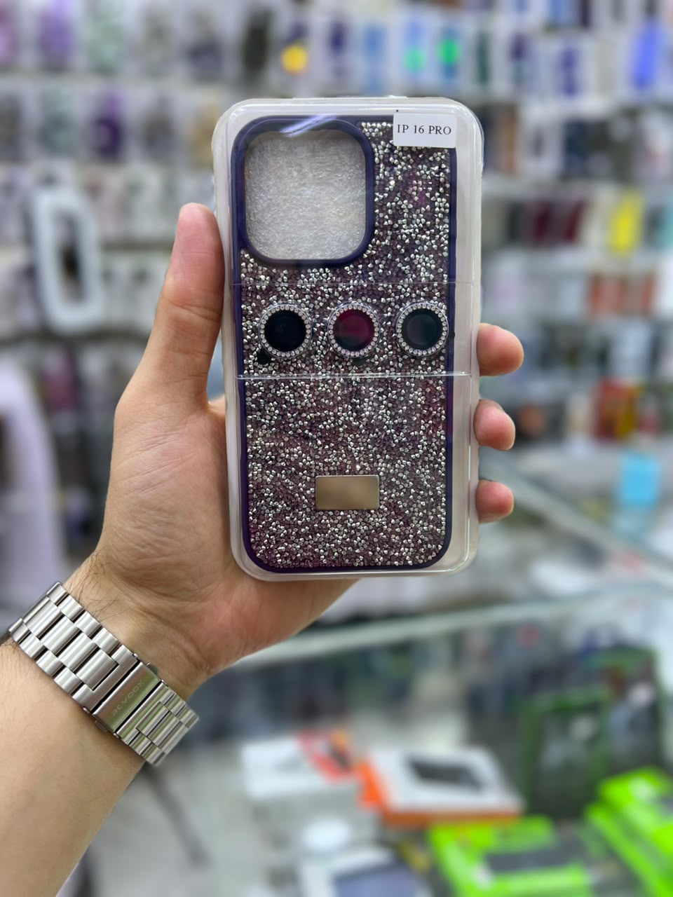 ✨ بوشيط آيفون فاخر لامع مع حماية عدسات الكاميرا تصميم أنيق ومميز ✨(IPHONE 16 PRO)