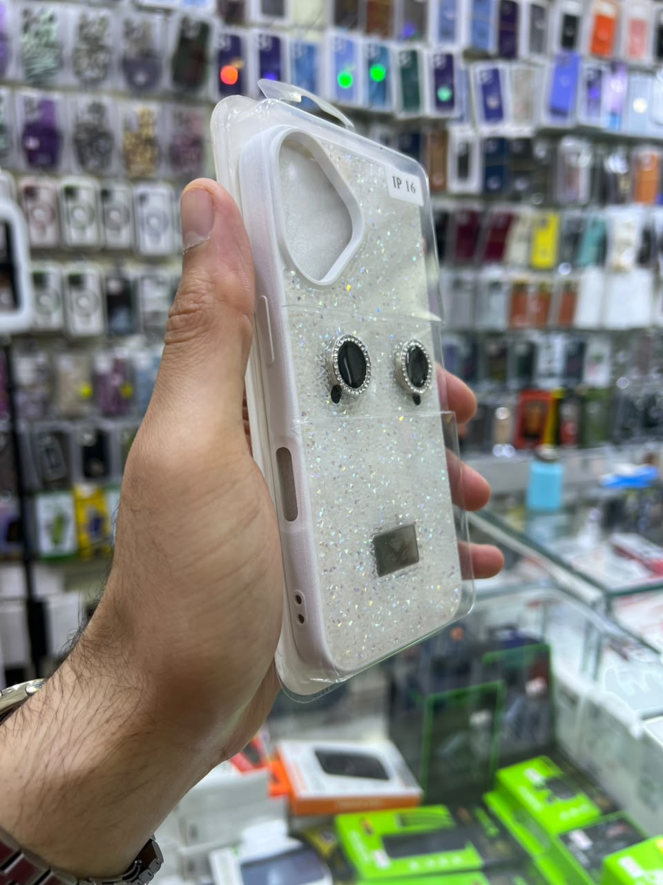 ✨ بوشيط آيفون فاخر لامع مع حماية عدسات الكاميرا تصميم أنيق ومميز ✨(IPHONE 16 NORMAL)
